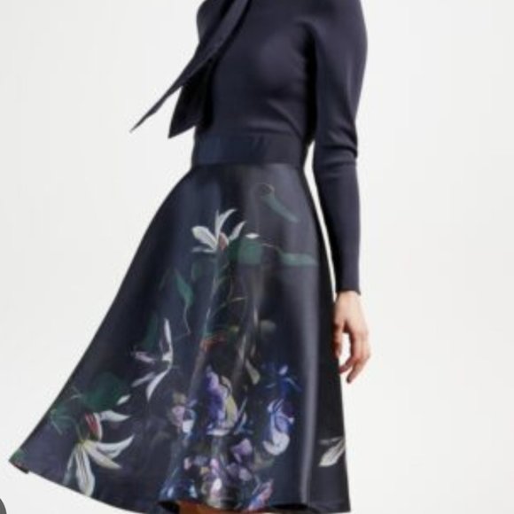 Ted Baker Dresses & Skirts - Ted Baker Dominaa Dress Floral Long Sleeve Dress Ted Size 2 ,US Size 6